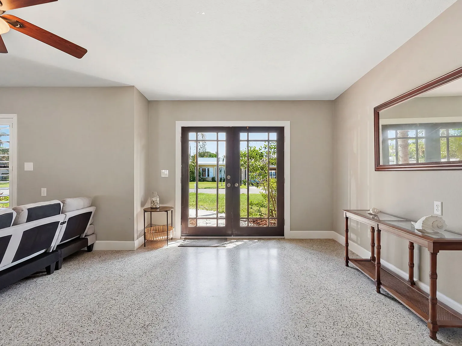 2 bed, 1318 sqft, $3,200 — Photo 3