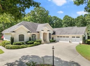 3011 Habersham Hills Dr, Gainesville, GA 30506