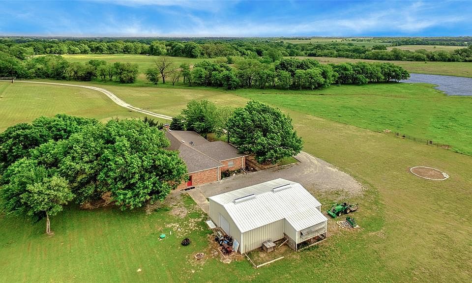 1st image of 3112 Lovers Leap Ln