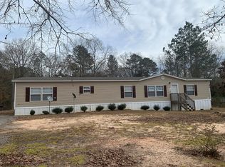 20 Executive Cir, Dalzell, SC 29040