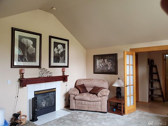3rd image of 19204 111th Avenue Ct E