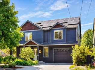 1015 NE Oneonta St, Portland, OR