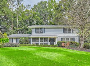 1886 Chancery Ln, Atlanta, GA 30341