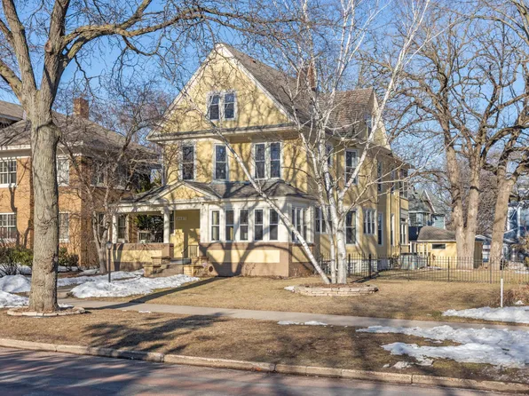 2027 Kenwood Pkwy, Minneapolis, MN 55405