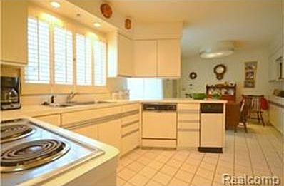 4th image of 5564 N Adams Way #1