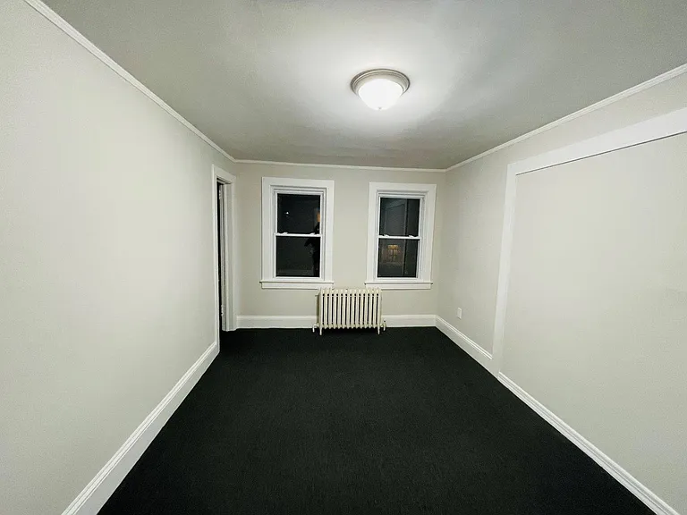 111 Glen Head Rd — Photo 4