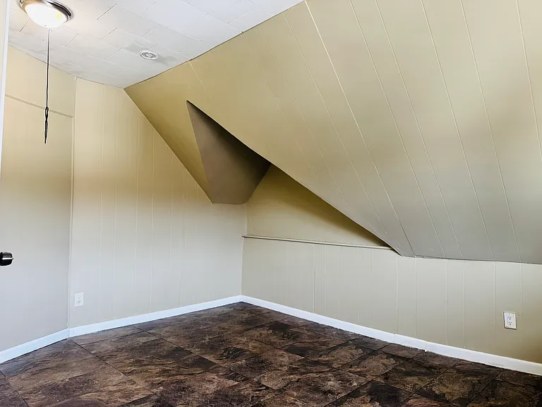 42 Bennett Ave #2 — Photo 17