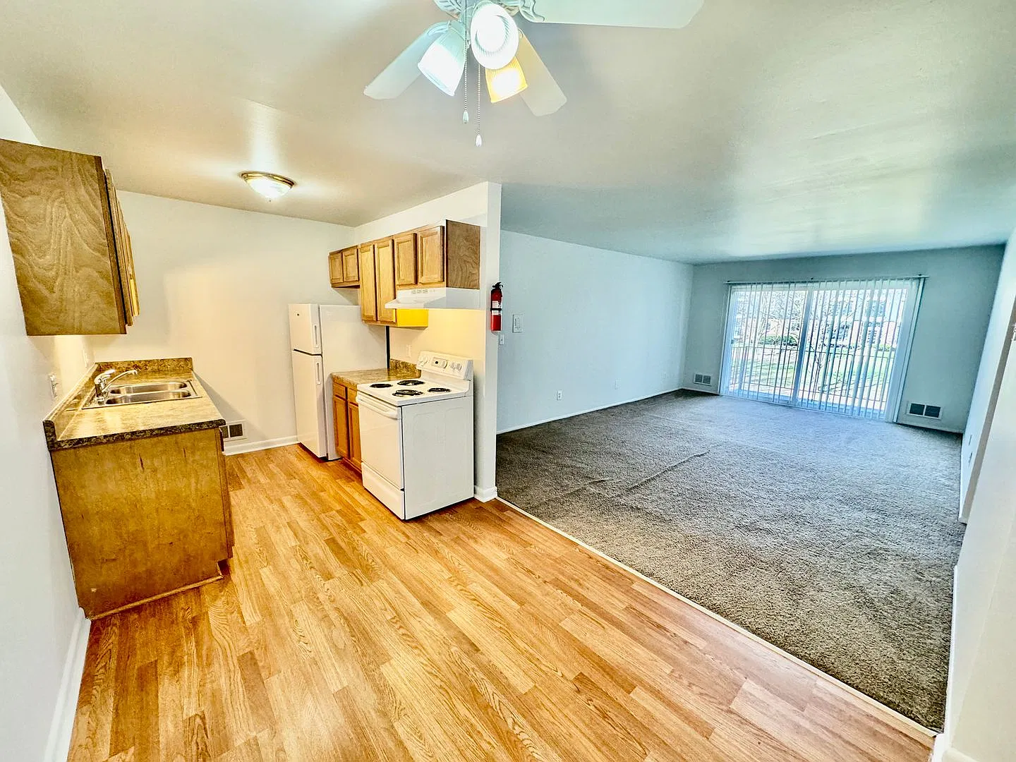 Remodeled, 2nd Floor, 2 Bdrm. available November 1st — Photo 2