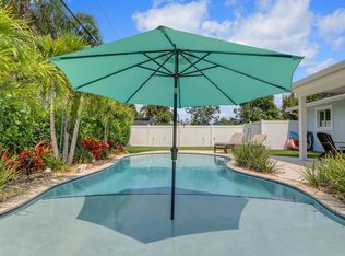 27 Willow Rd, Tequesta, FL 33469