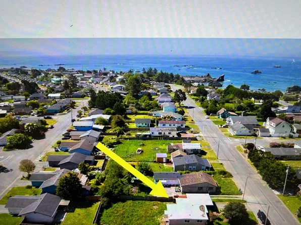 223 Del Monte St, Crescent City, CA 95531