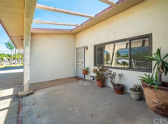 3rd image of 12719 Garden Ave