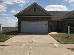 1711 E Timber Wolf Ln, Mahomet, IL 61853