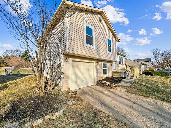 3rd image of 2782 Millrace Dr
