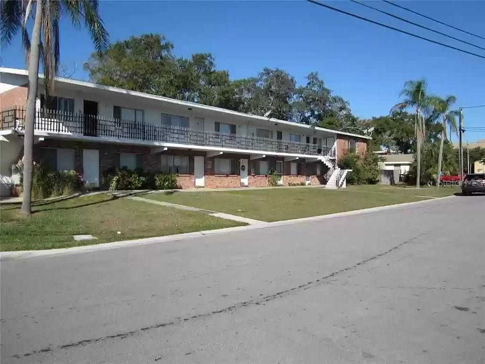 1st image of 224 Waverly Way APT 12