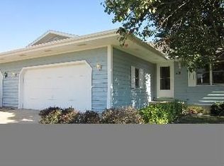 216 Greenwood Ave APT B, Bloomington, IL 61704