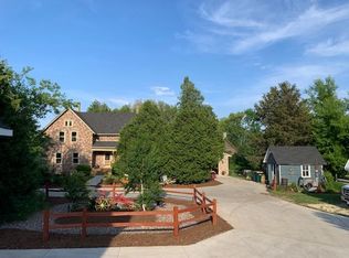 807 E Sauk Rd, Grafton, WI 53024