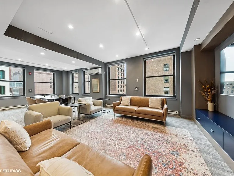 330 S. Wells St — Photo 34