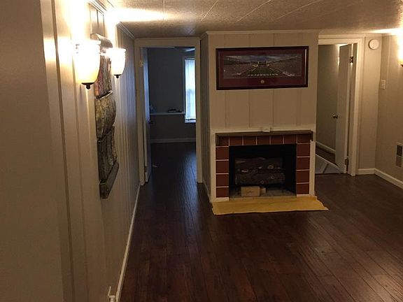 3rd image of 210 W Cooper Ave