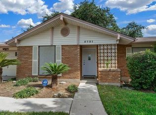 5731 Gillis Dr, San Antonio, TX 78240