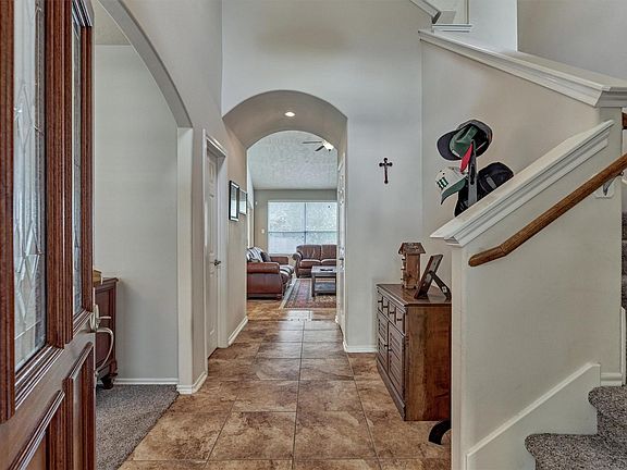 5th image of 163 N Hawkhurst Cir