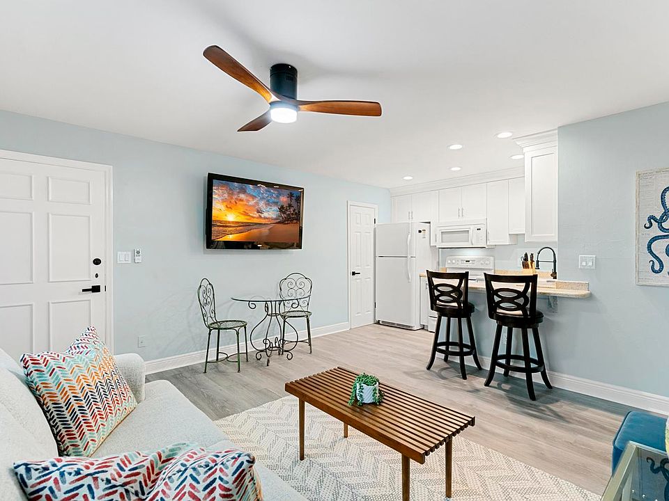 1st image of 457 Tallwood St Unit 302
