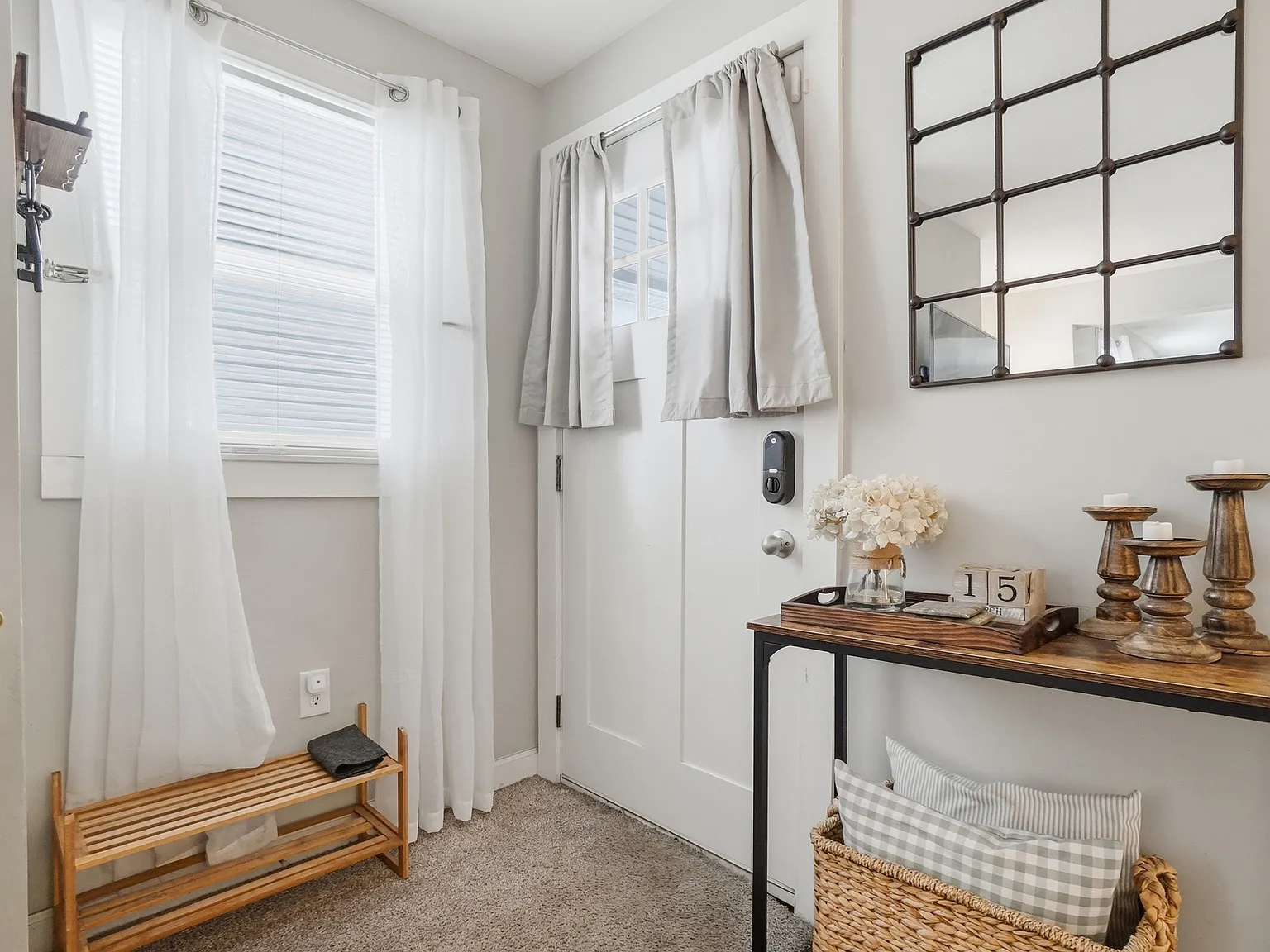 3 bed, 1416 sqft, $2,300 — Photo 3