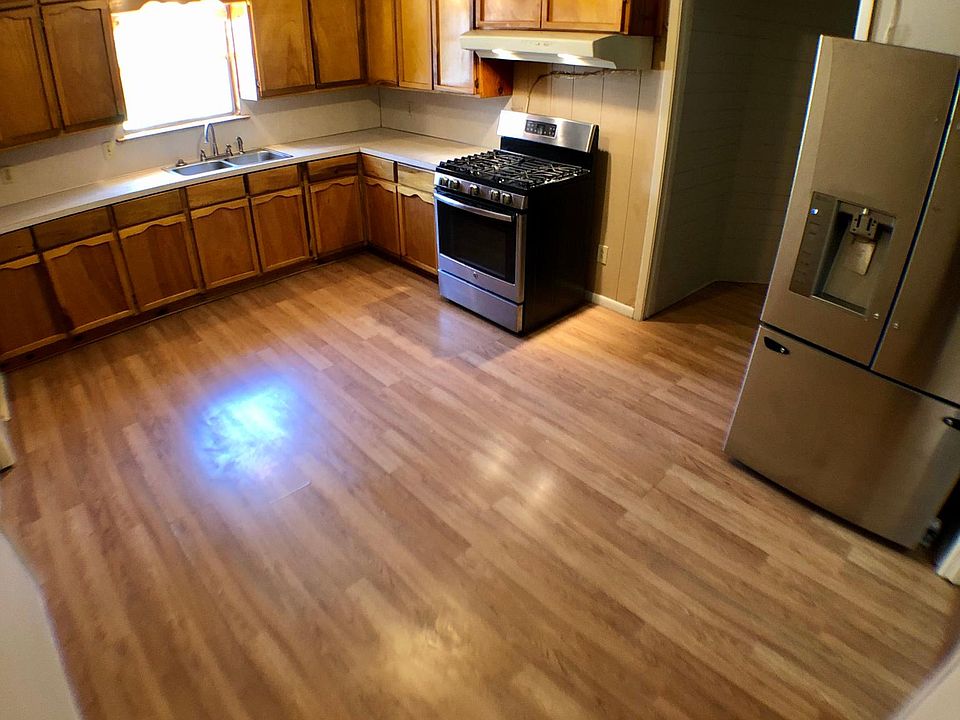 2nd image of 3006 Glen Rae St #A1