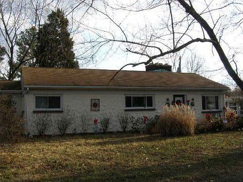 1st image of 728 Ellen Dr