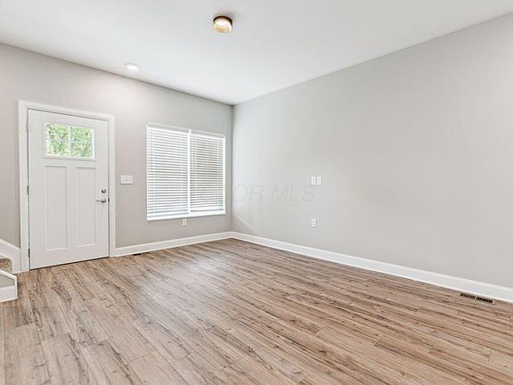 5th image of 640 Sullivant Ave #640