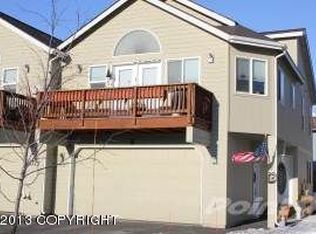 11177 Aberdeen Cir UNIT 11177-B, Eagle River, AK 99577