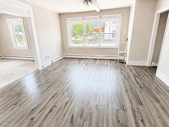 4th image of 7015 Radcliffe St