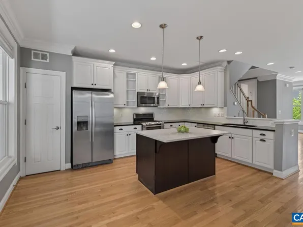1725 Belvedere Pl, Charlottesville, VA 22903