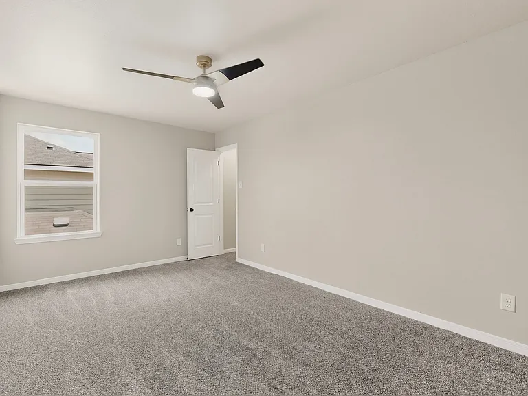 11914 Latour Valley — Photo 21