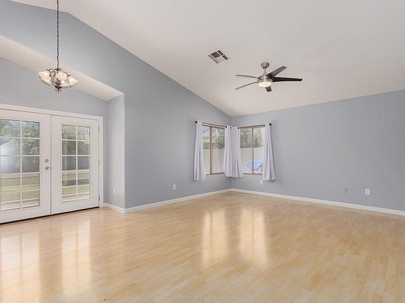 4th image of 2031 E Arabian Dr