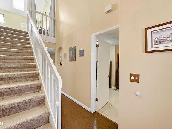 2nd image of 6628 PERIWINKLE Drive