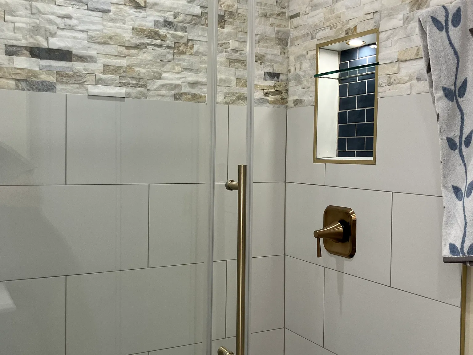 Studio, 300 sqft, $1,700 — Photo 4