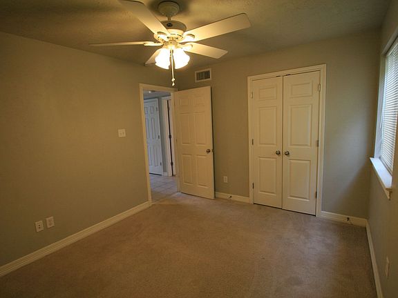 5th image of 4300 Boyett St #4300G