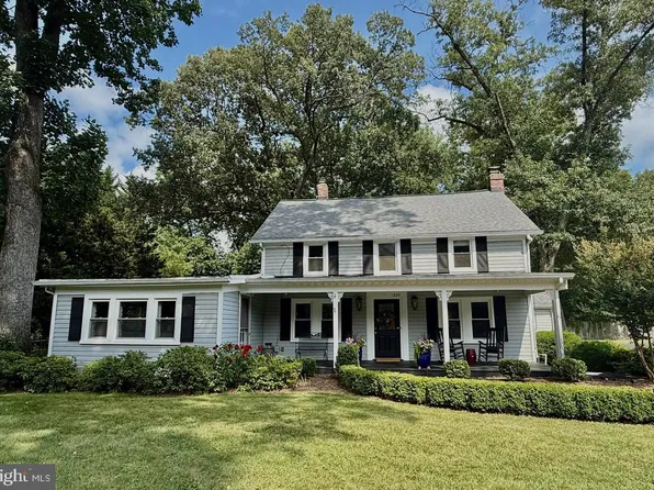 1229 Reston Ave, Herndon, VA 20170