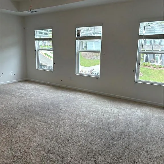 329 Bloomfield Cir — Photo 11