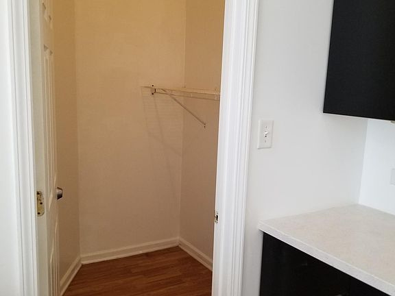3rd image of 4028 S King Dr APT 3