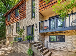 226 Seminole Dr, Pittsburgh, PA 15228