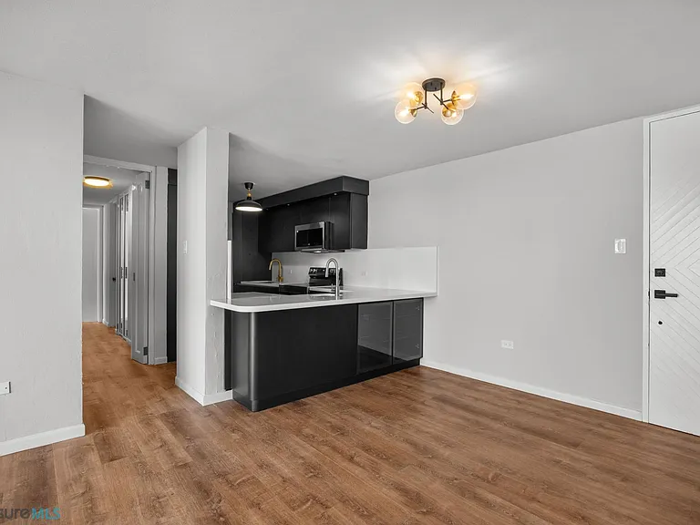 355 Calle Galileo #11L — Photo 10