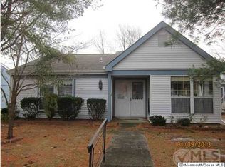 863A Liverpool Cir, Manchester, NJ 08759