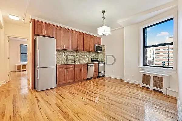 Rented by Bond New York | media 3