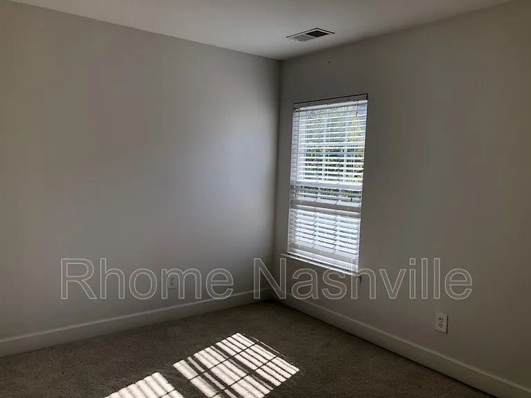 4309 Barnes Cove Dr — Photo 11