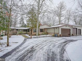 125 Woolmans Ln, Mount Laurel, NJ 08054