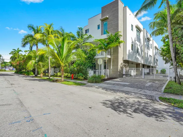 12 SE 10th Avenue, Fort Lauderdale, FL 33301