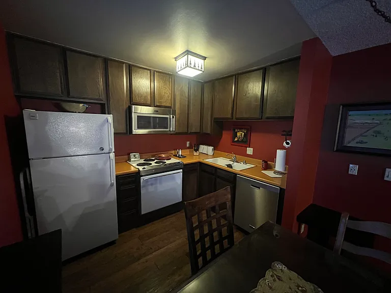 362 Old Mammoth Rd #33 — Photo 15