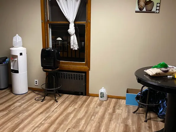 75 Highwood Terrace image 2 of 6