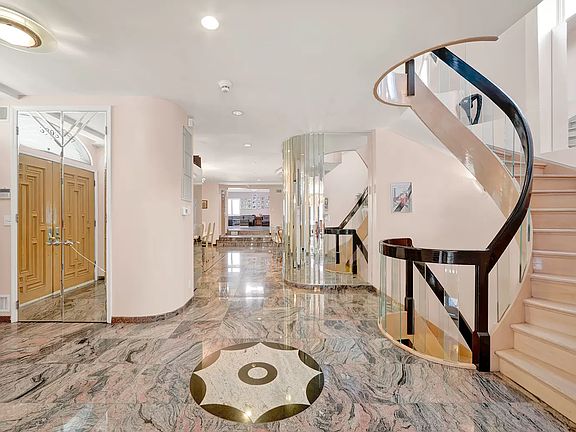 2nd image of 2501 Avenue S